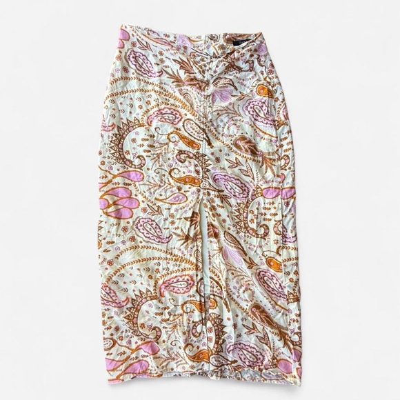 Cream Paisley Midi Skirt with Front Slit and Pink Accents - Picture 4 of 7